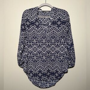 Charlotte Russe Navy and White Aztec Patterned Tunic Blouse Size Small